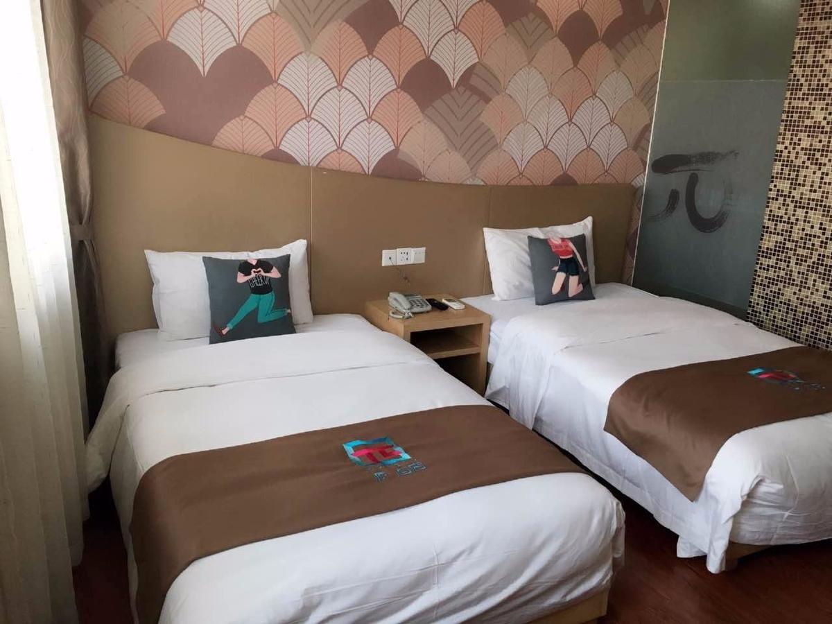Pai Hotel Chongqing Qijiang Bus Station Экстерьер фото